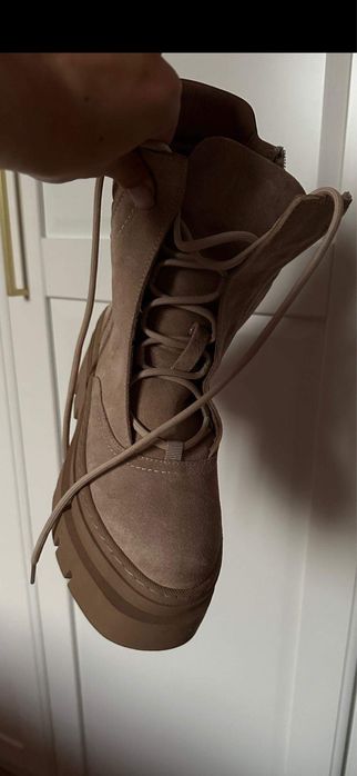 Ghete din piele intoarsa Dasha