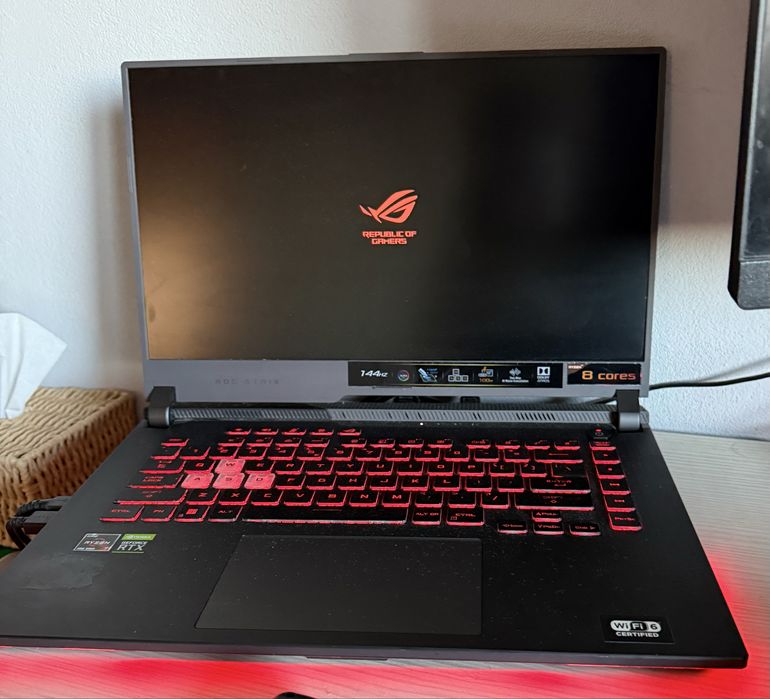 Laptop gaming asus rog strix g15