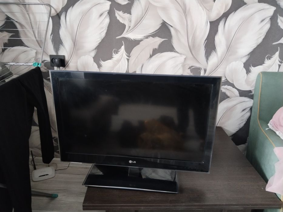 Продам телевизор