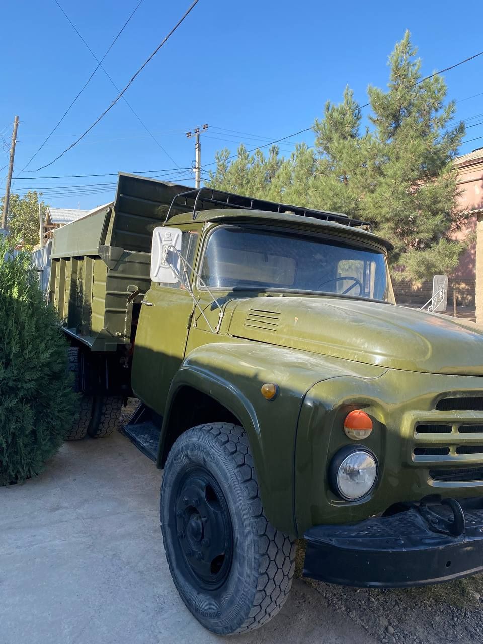 Зил сотилади матор килинган хам обмен борма жойи яхши хадавойлар яхши