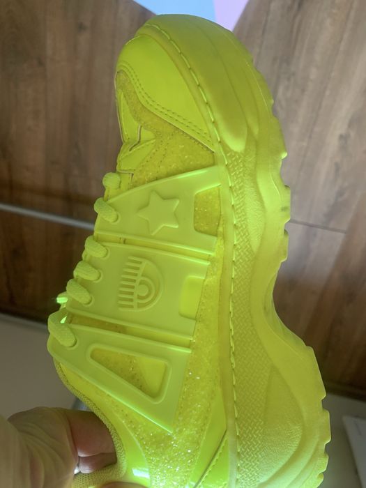 Chiara Ferragni сникърси