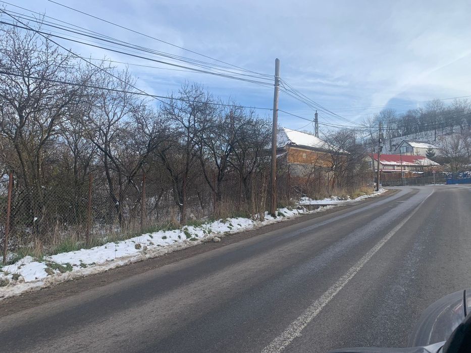 Teren unic de vânzare în centrul satului Deusu