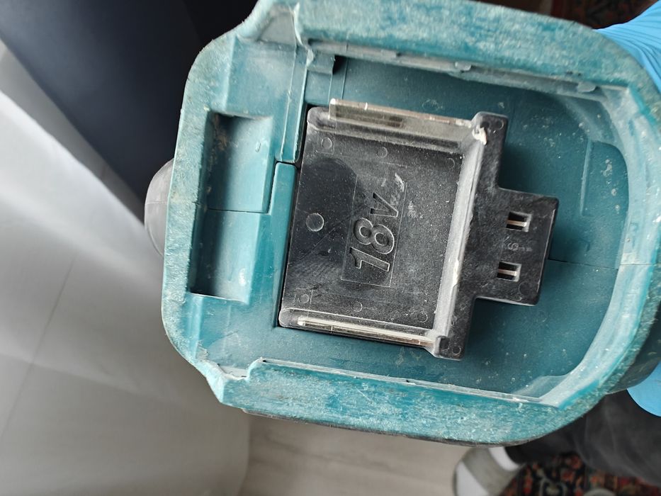 Pendular makita DJV180