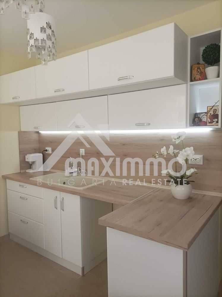 Продава се Двустаен апартамент в Варна, Победа - 62 кв.м за 2015 €/кв.м - Снимка #1