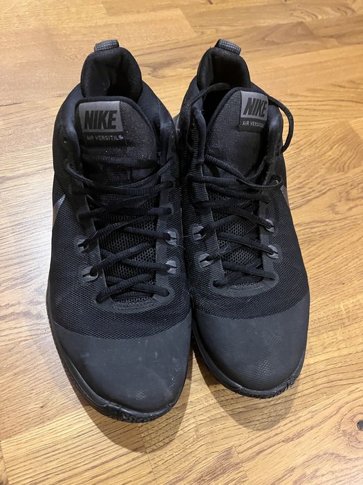 Adidasi baschet Nike, 43