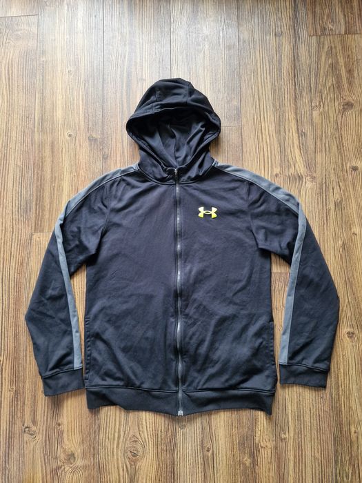 Страхотно  мъжко спортно долнище горнище UNDER ARMOUR размер S/M