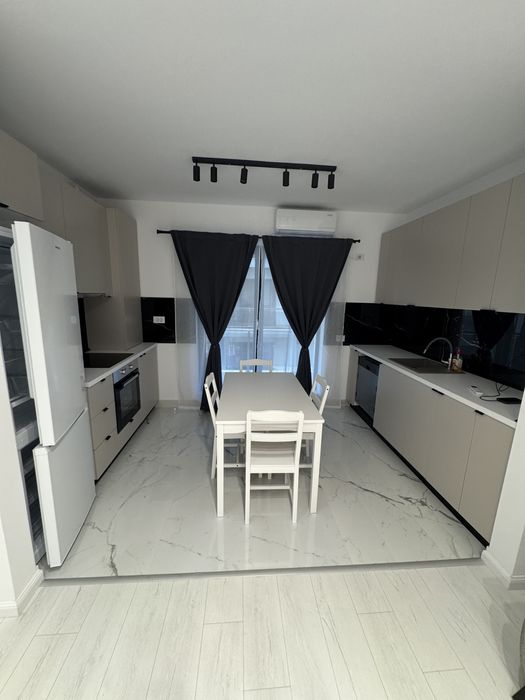 Inchiriez apartament bloc nou 2025 mobilat loc de parcare inclus