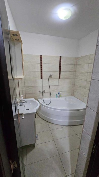 Apartament 2 camere semidecomandat de închiriat CUG