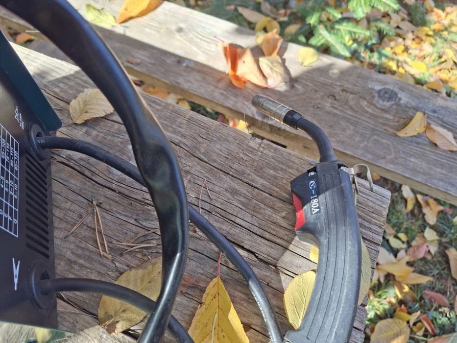 Aparat sududra cu sarma Parkside.