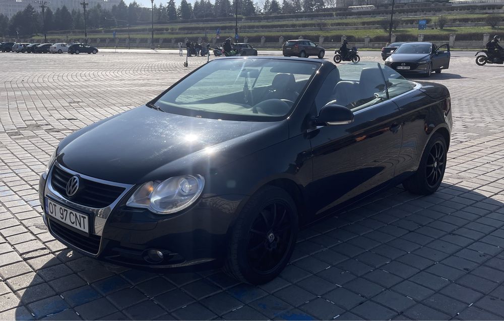 Volkswagen EOS - 2.0 Diesel,Carplay/AndroidAuto,senzori parcare, etc