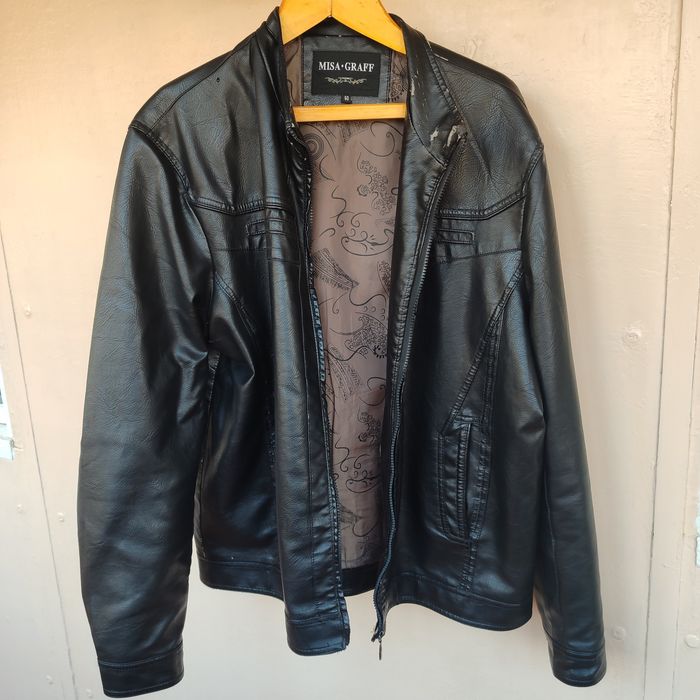 Куртка мужская из кожзаменителя