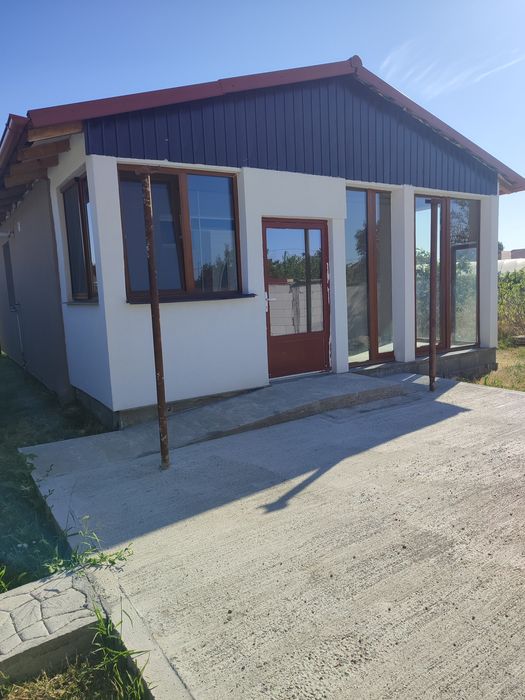 Casa noua la Sântion
