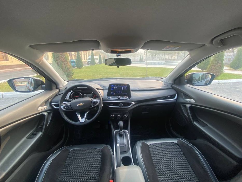 Tracker 2 sotiladi yangi moshina 2025 Sentyabrda olingan