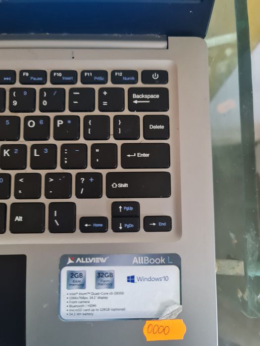 Nu trimit in tara!!!Laptop Allview Allbook L