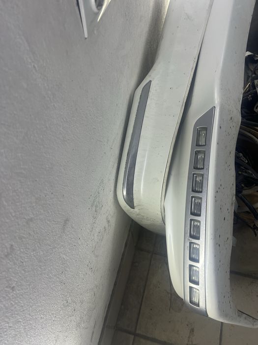 На ланд крузер 200 тюнинг  на бампера.