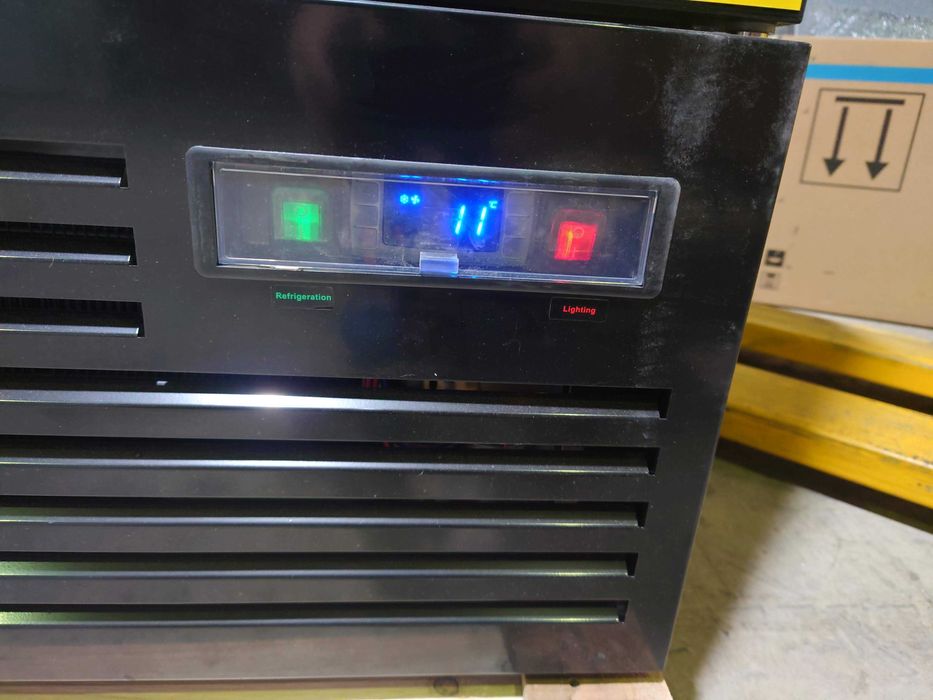 Vitrina frigorifica verticala 1 Usa / 68 cm Maxima 1DR / Refrigerare