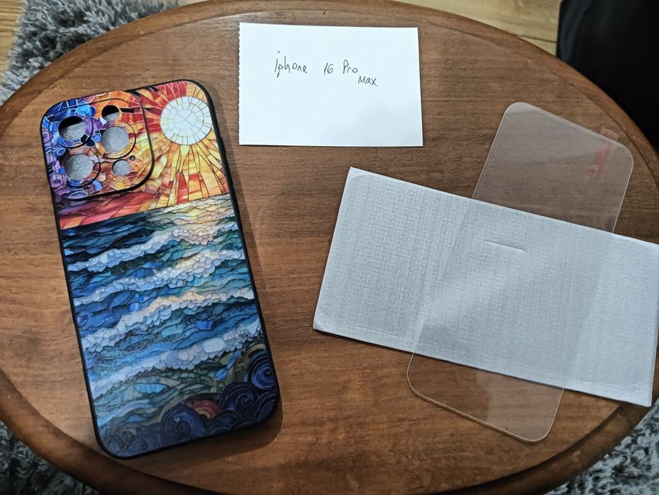 Set husă și folie de sticlă iPhone Pro Max