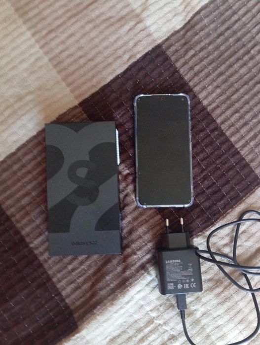 Тилефон Samsyng s22.