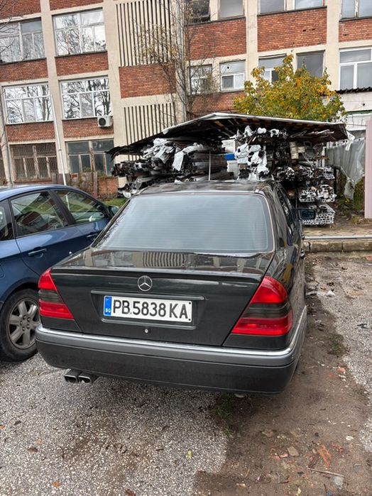 Продава се Mercedes Benz w202 c180