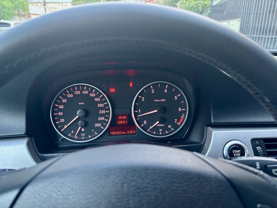 Vând BMW E91, 318i 129CP