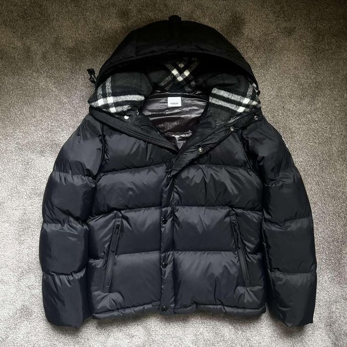 пуховик Burberry легит