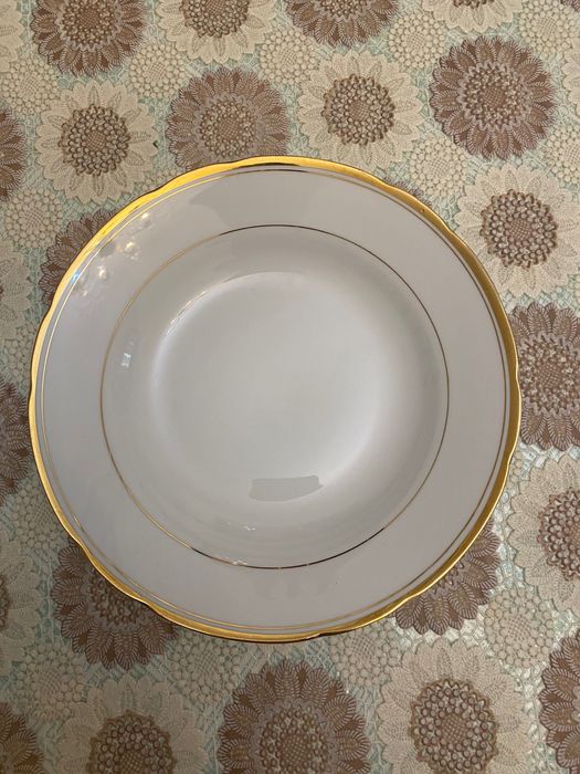 Продаются тарелки суповые