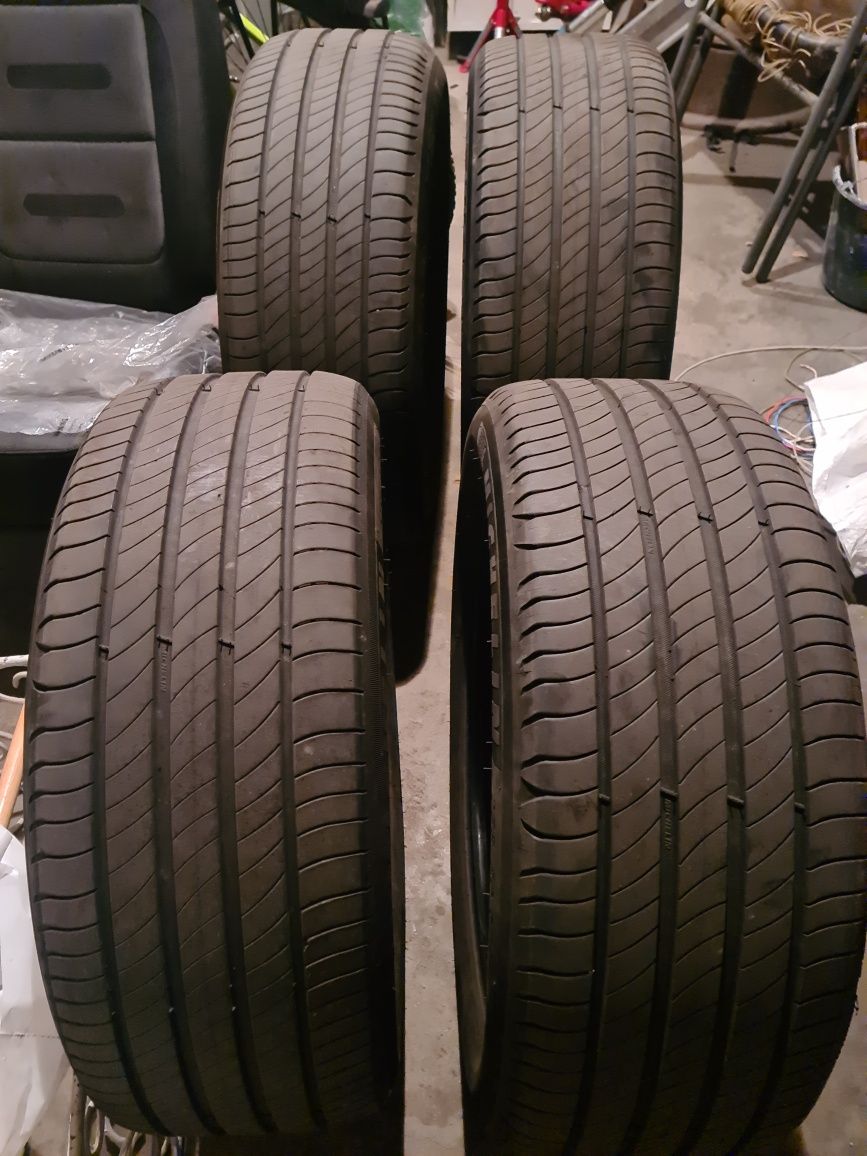 Anvelope vara 235 50 19 Michelin ca noi