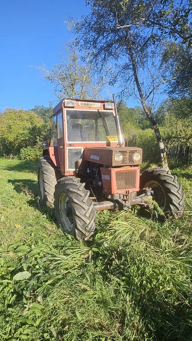 Vând tractor universal+utilaje