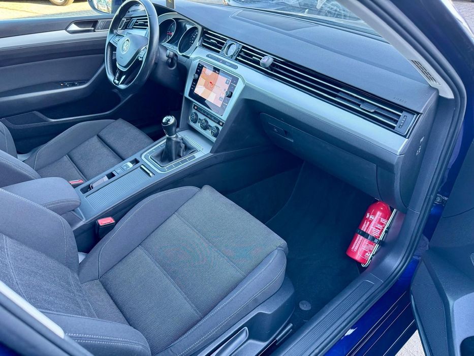 VW Passat B8/ an 2019/ 2.0 TDI 150 CP/ Full LED/Matrix