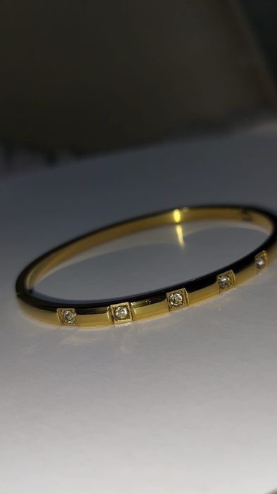 ZEYA Елегантни златисти гривни – РАЗЛИЧНИ МОДЕЛИ! Само 9,99 лв/бр.