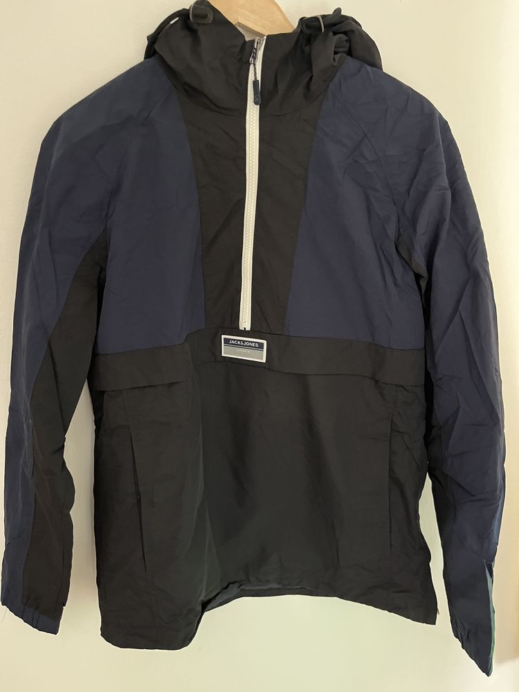 Geaca Windbreaker Pull&Bear