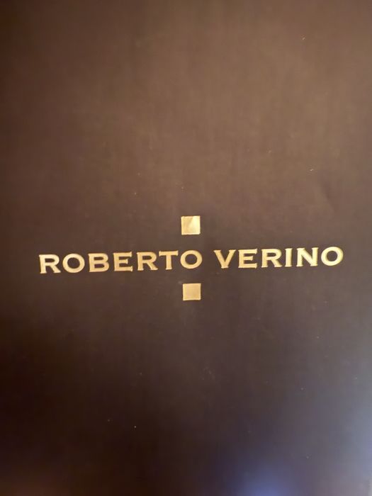 Дамска чанта с дръжка на италианската марка Roberto Verino