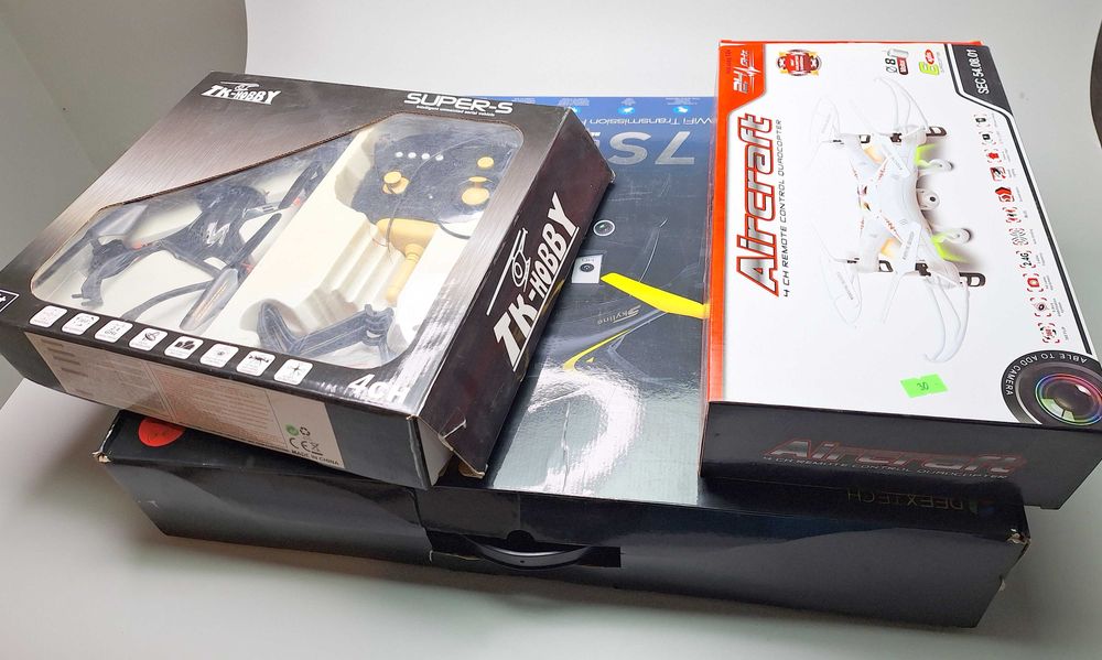 Set 3 drone la pretul afisat