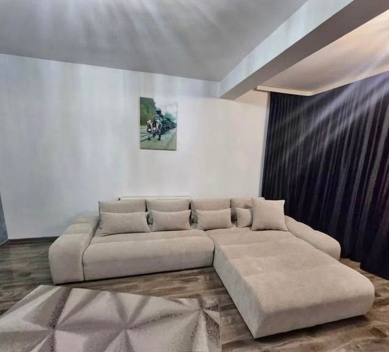 Canapea moderna noua