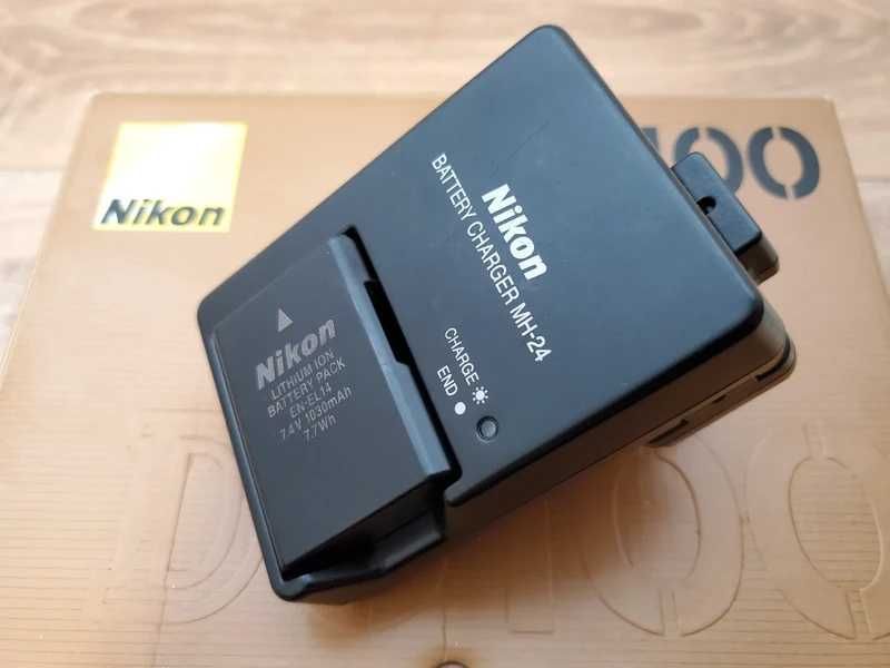 Set Nikon D5100 DSLR – cu 2 obiective si trepied