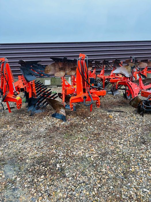 Plug Reversibil 4 brazde Kuhn Multi Master in Stare Impecabila Germany