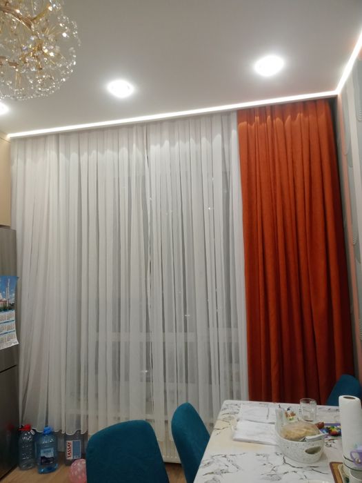 Продам комплект штор в отличном состояний. Турция