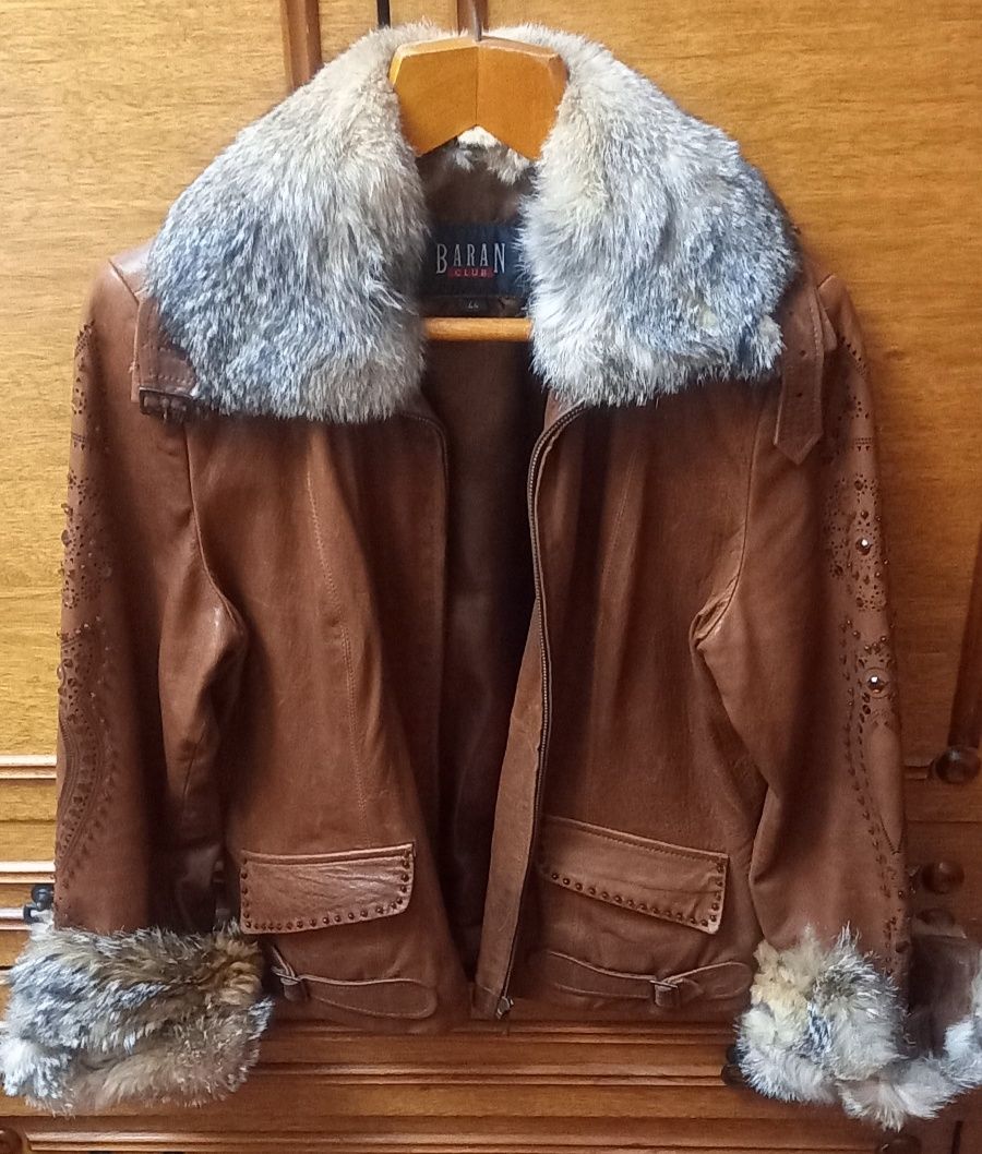 Продам куртку (натуральная кожа) с  мехом
