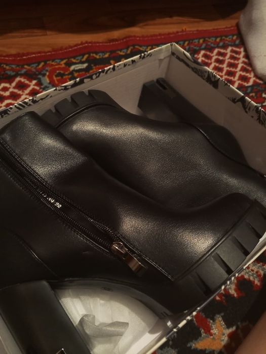 Сапоги новые дешевле своей цены