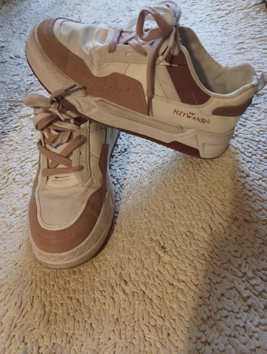 Дамски маратонки 43 номер