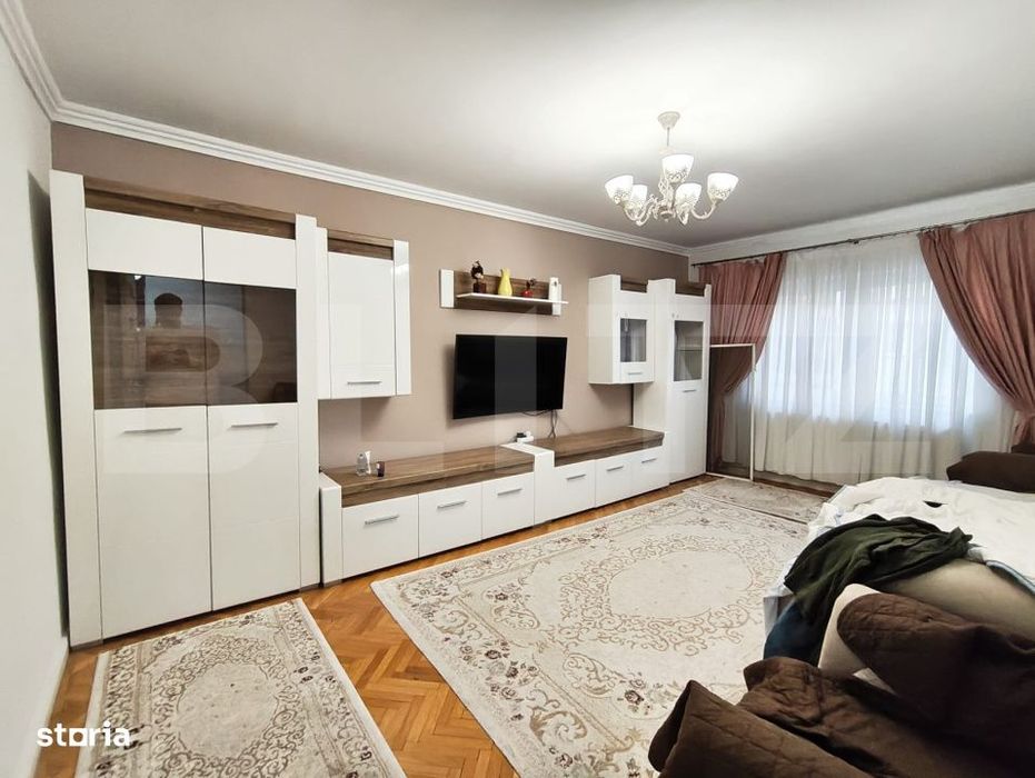 Apartament cu 3 camere, cu bucatarie extinsa si 2 bai, in Rogerius