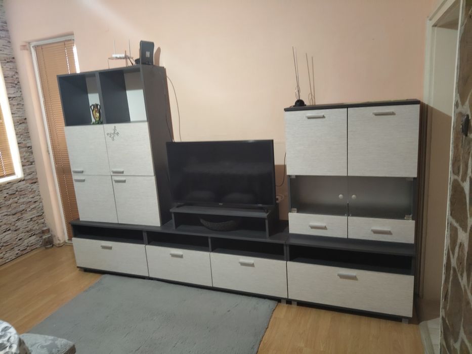 Тристаен до Розариума с гараж