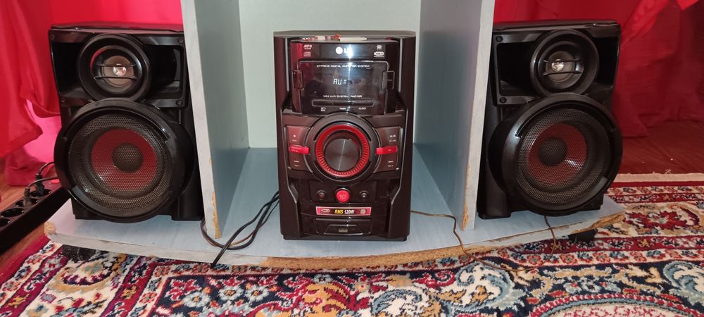 Combina muzica cu telecomanda