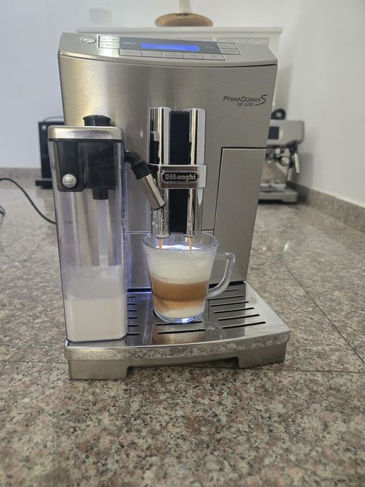 Кафемашина Delonghi primadonna s deluxe