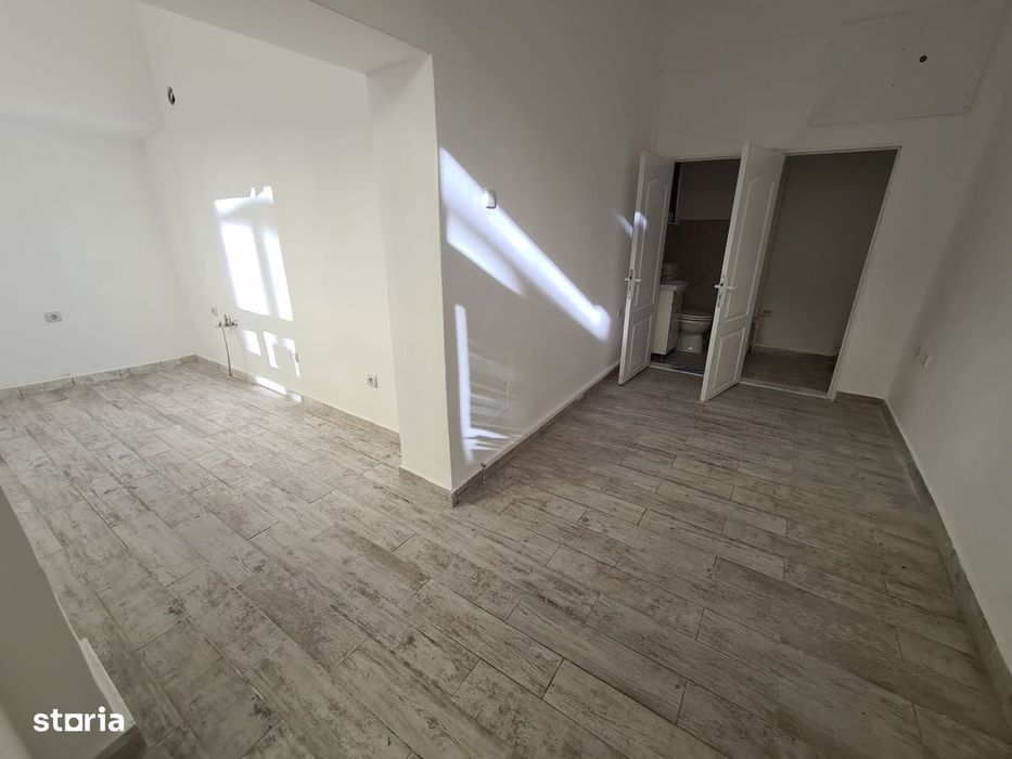 Spațiu de închiriat zona Teatru strada  Unirii