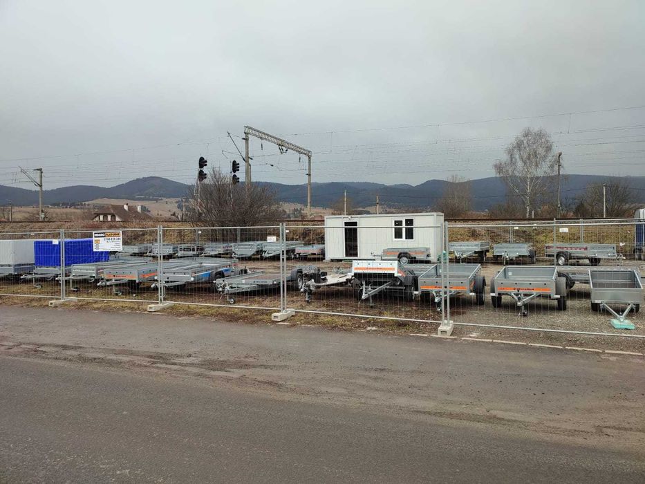 Platforma - Trailer  2000-2700Kg  aplecată spate 450x210cm