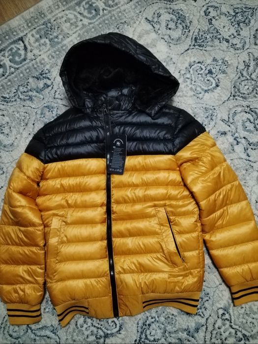 Geaca mărimea L unisex