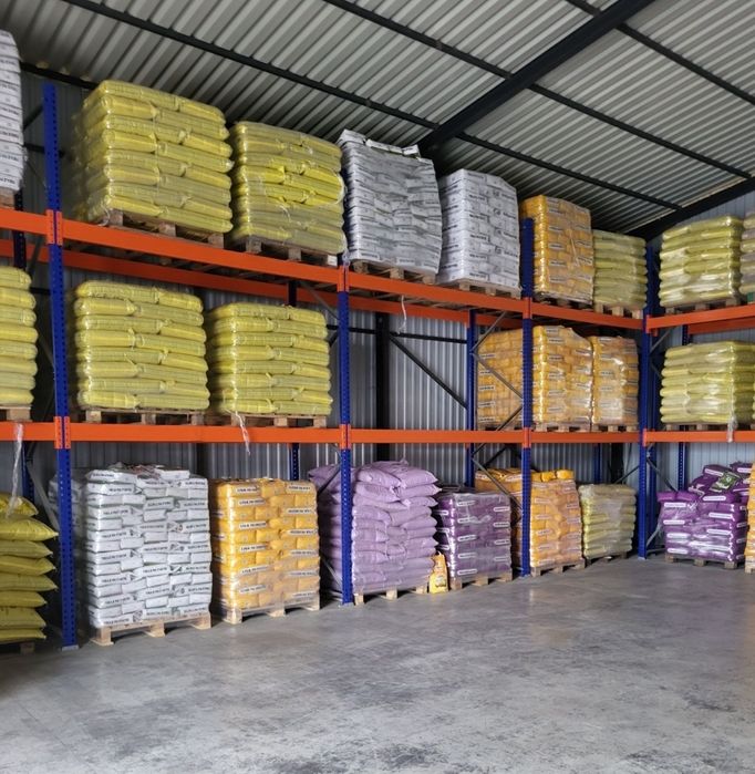 Rafturi metalice depozitare paleti 33