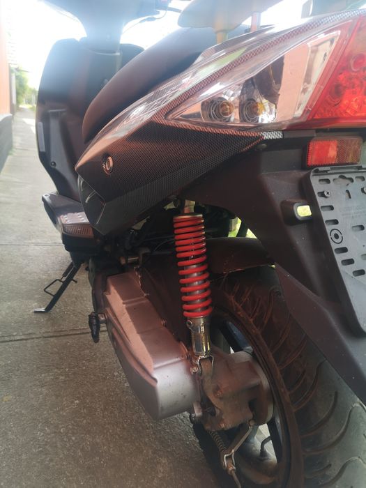 Vand scuter Explorer GT 50, arata foarte bine.