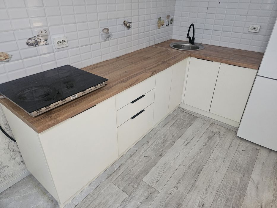 Продается кухонный гарнитур